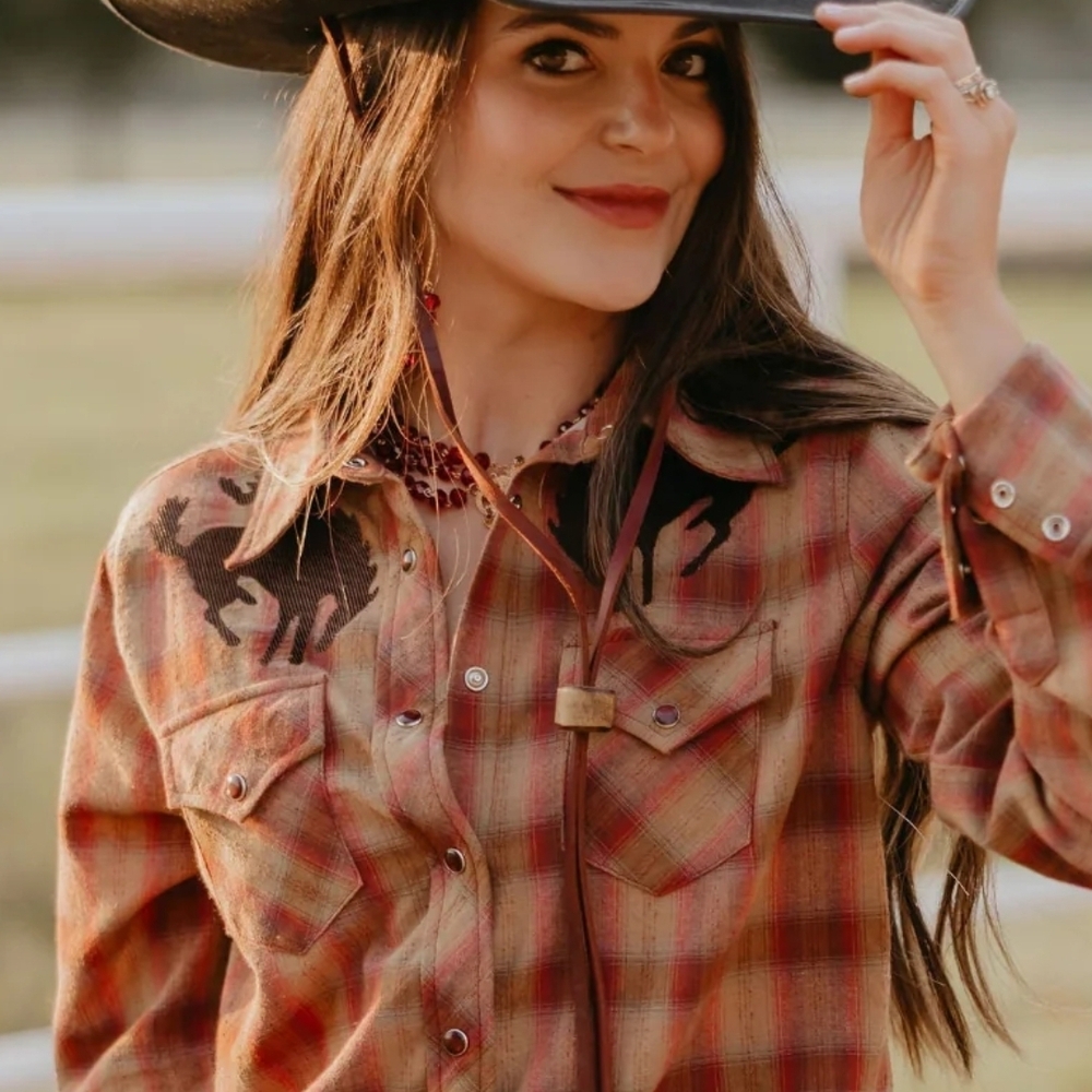 NWT Rodeo Quincy Pretty Plaid Button Up